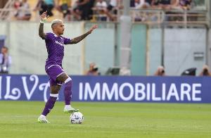 星空体育官网-阿斯：巴萨想签一名能够替代孔德的右后卫，多多和拉蒂乌进入候选