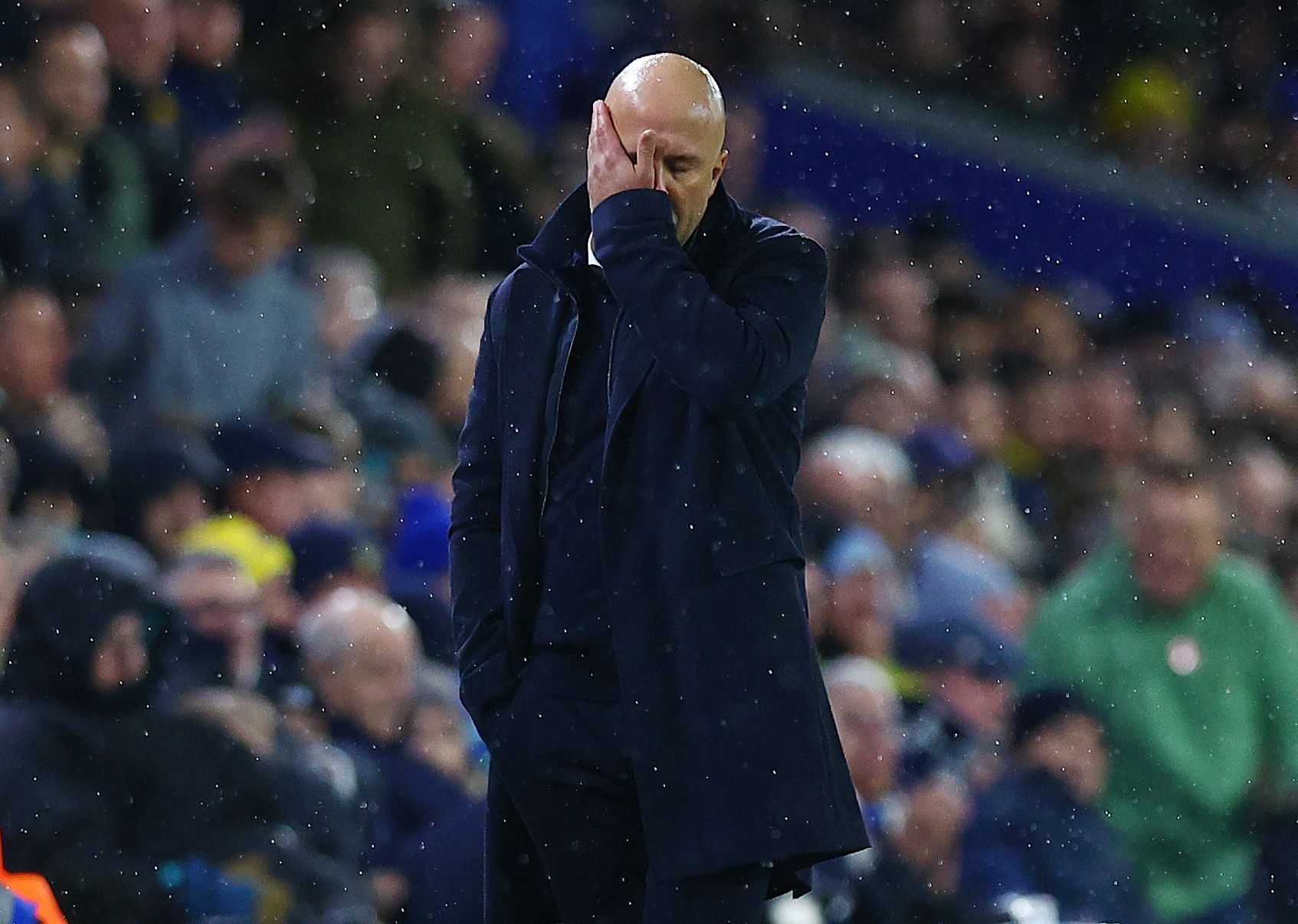 星空体育-英超旧将谈利物浦：这么踢欧冠得出局，斯洛特得反思自己了